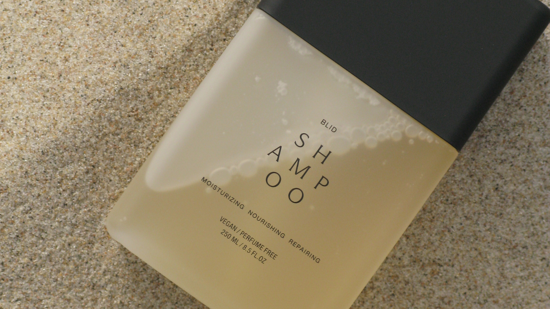 Skånsom shampoo til sensitiv hovedbund med guide og tips