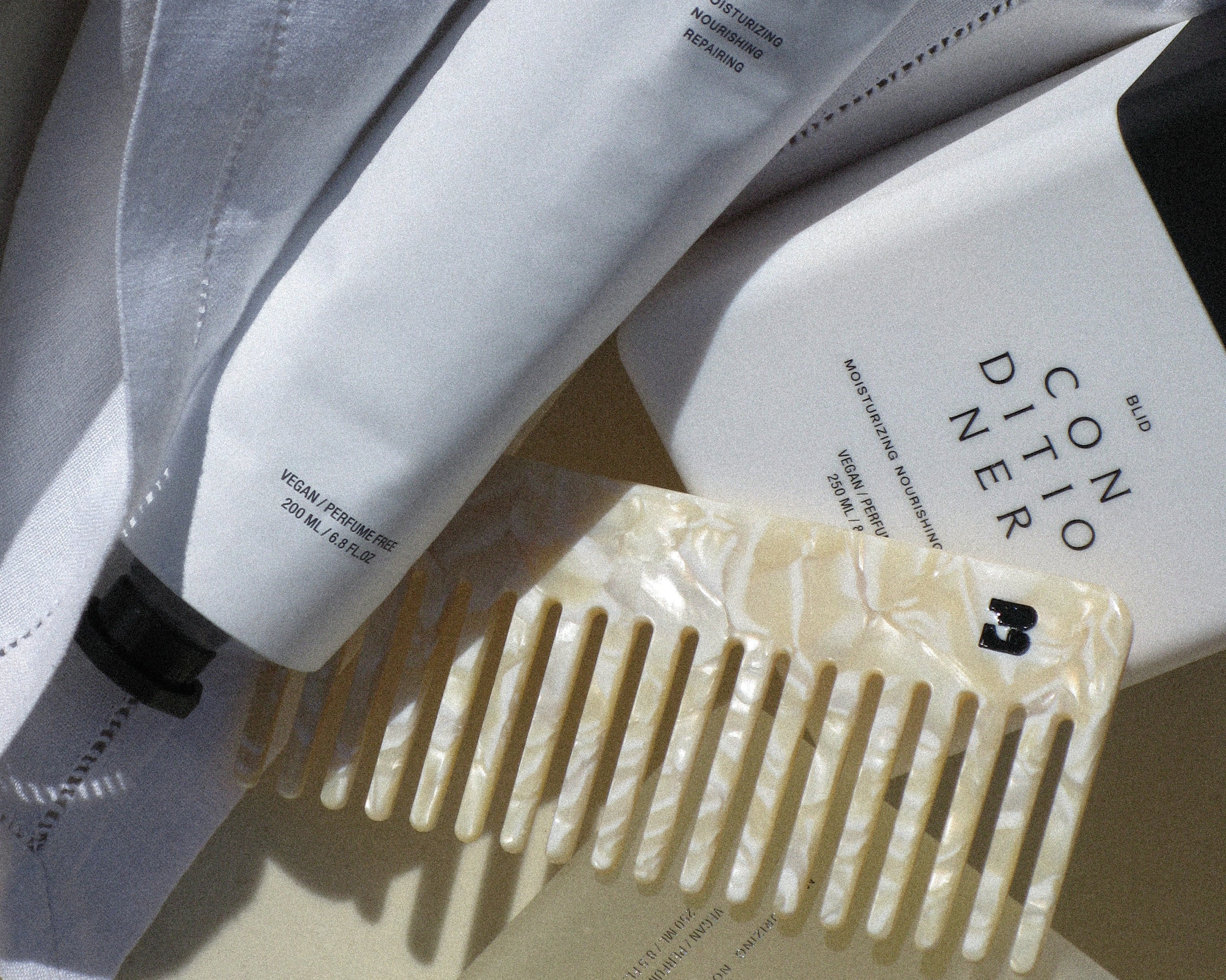 Skandinavisk hårpleje i 3 trin til glansfuldt, sundt hår