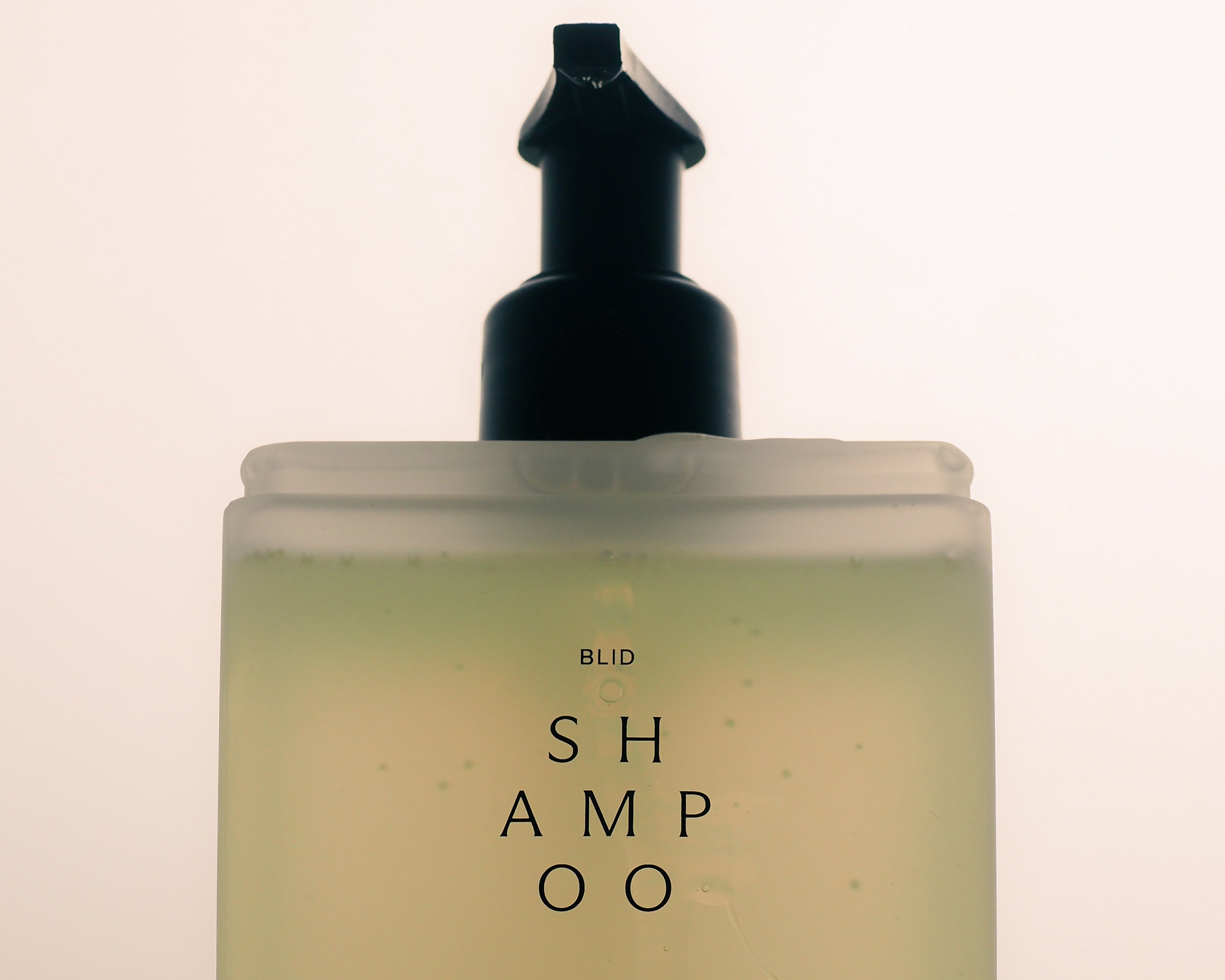 Vegansk shampoo til sensitiv hovedbund, allergycertificeret