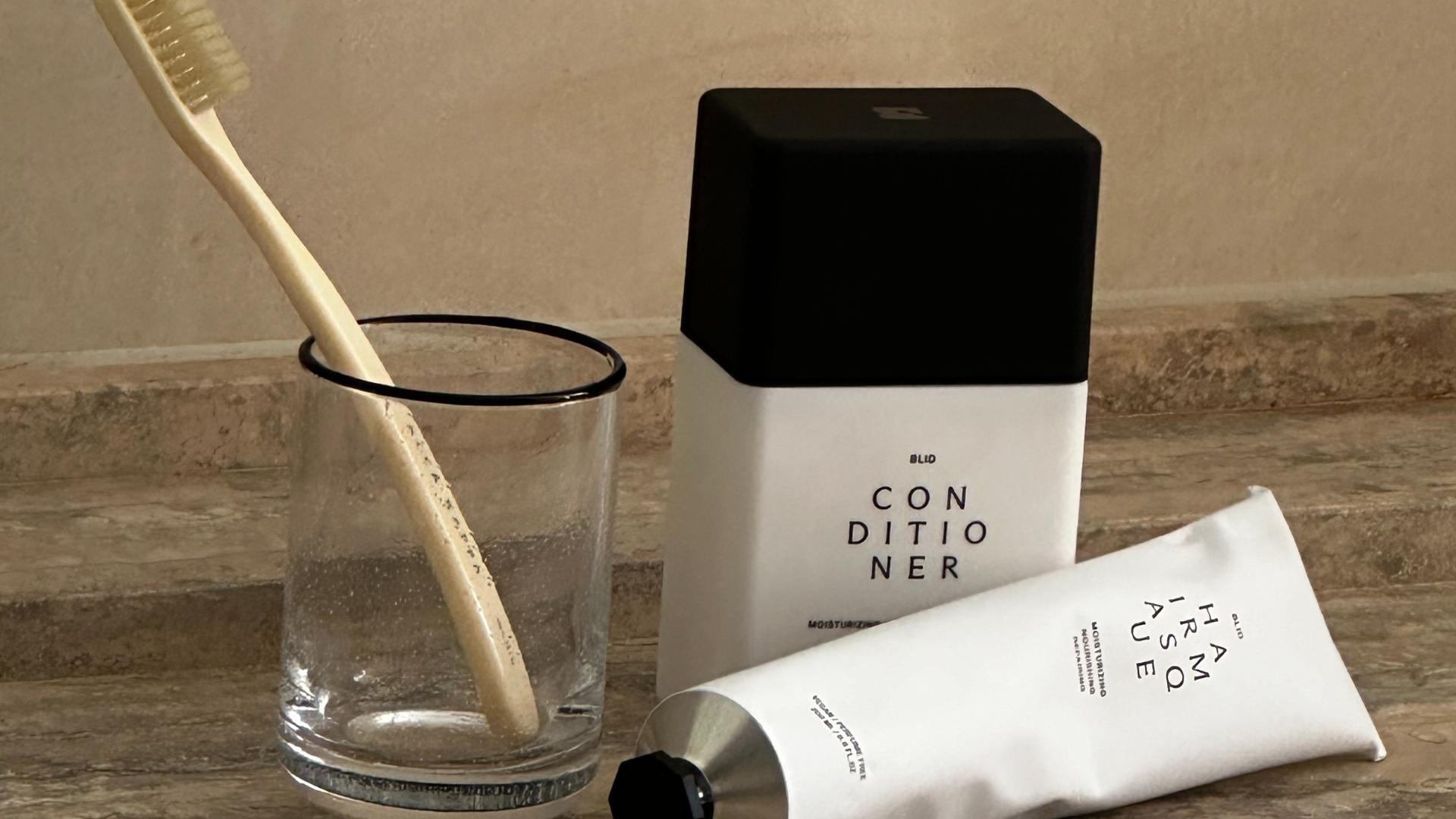 Julegave til hende hårpleje – gavesæt og hårkur fra BLID