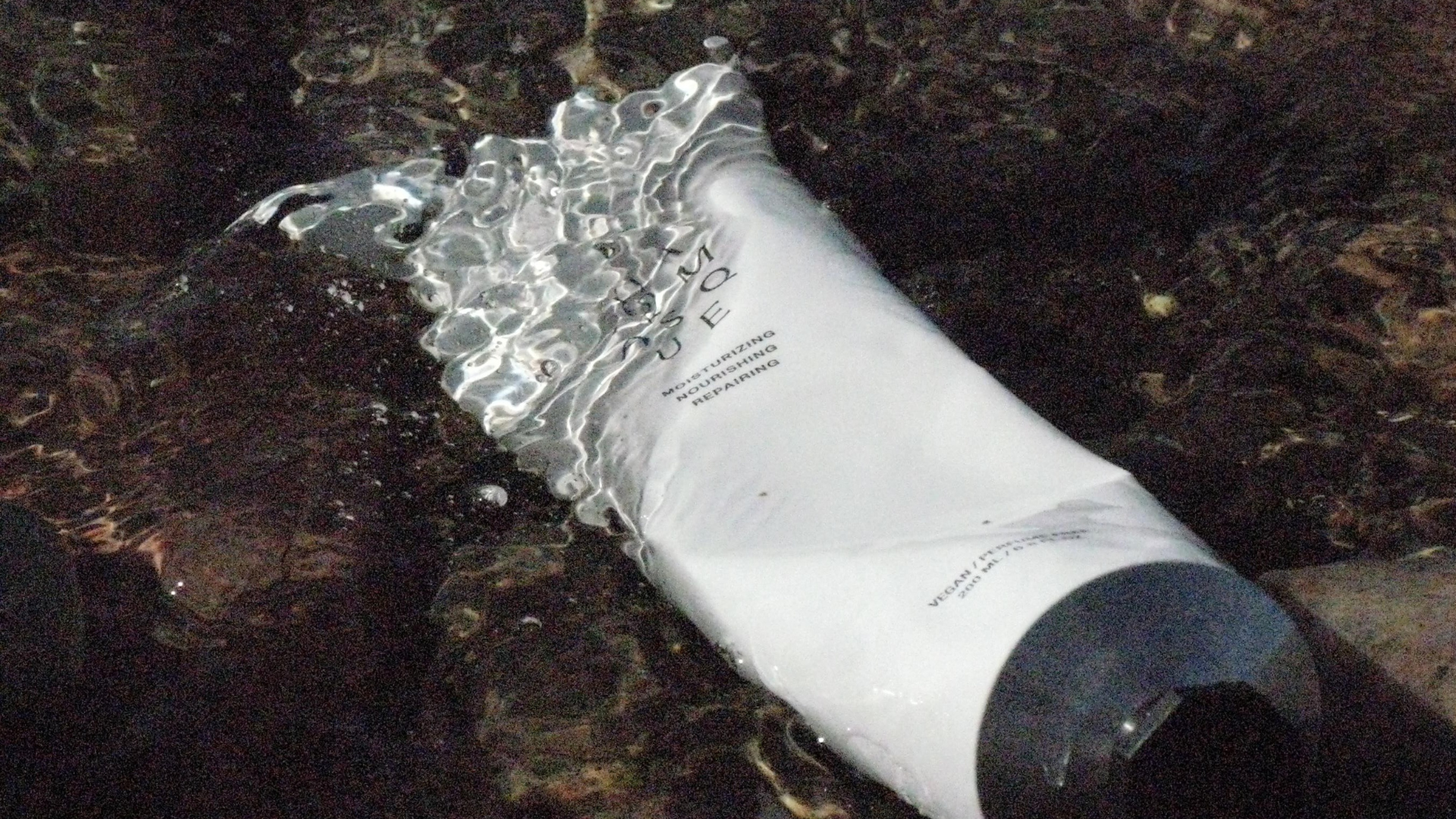 Hårkur rejsestørrelse – glansfuldt hår og pleje på farten